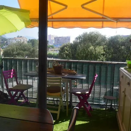 Superbe 2 Pieces A Ajaccio Avec Parking
